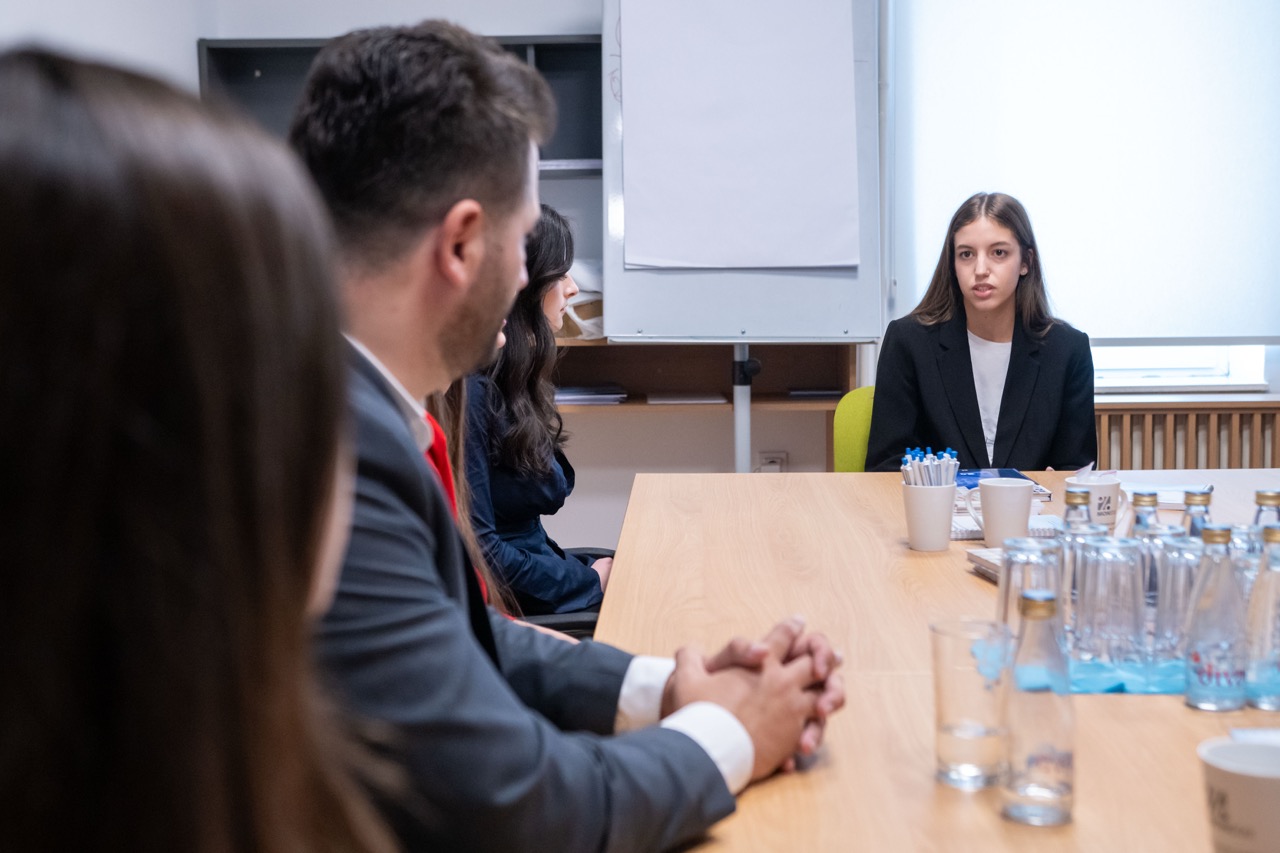 Photo gallery of the meeting with students of the Faculty of Economics 2